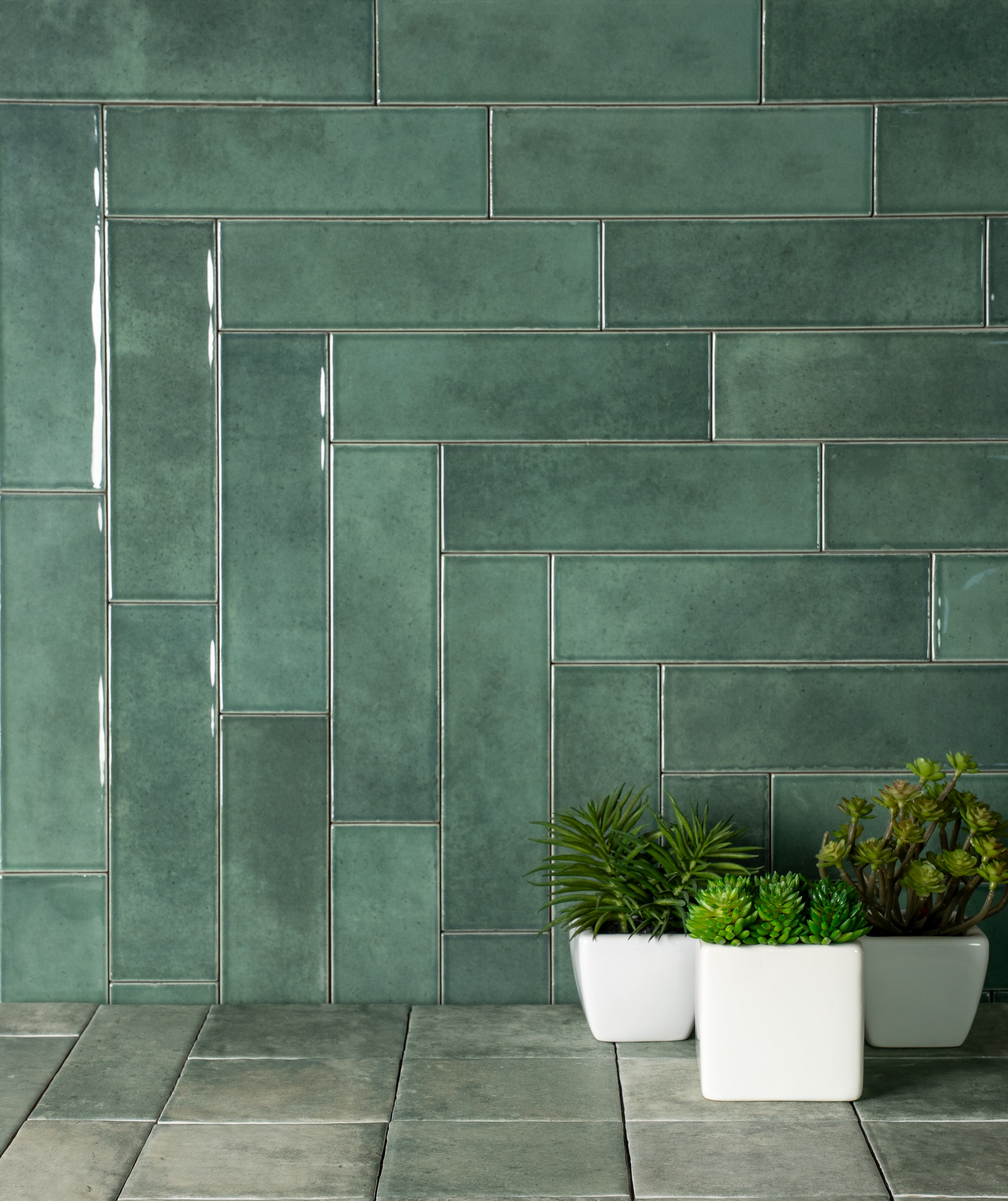 Align 2.5x9 Green Gloss Porcelain Tile