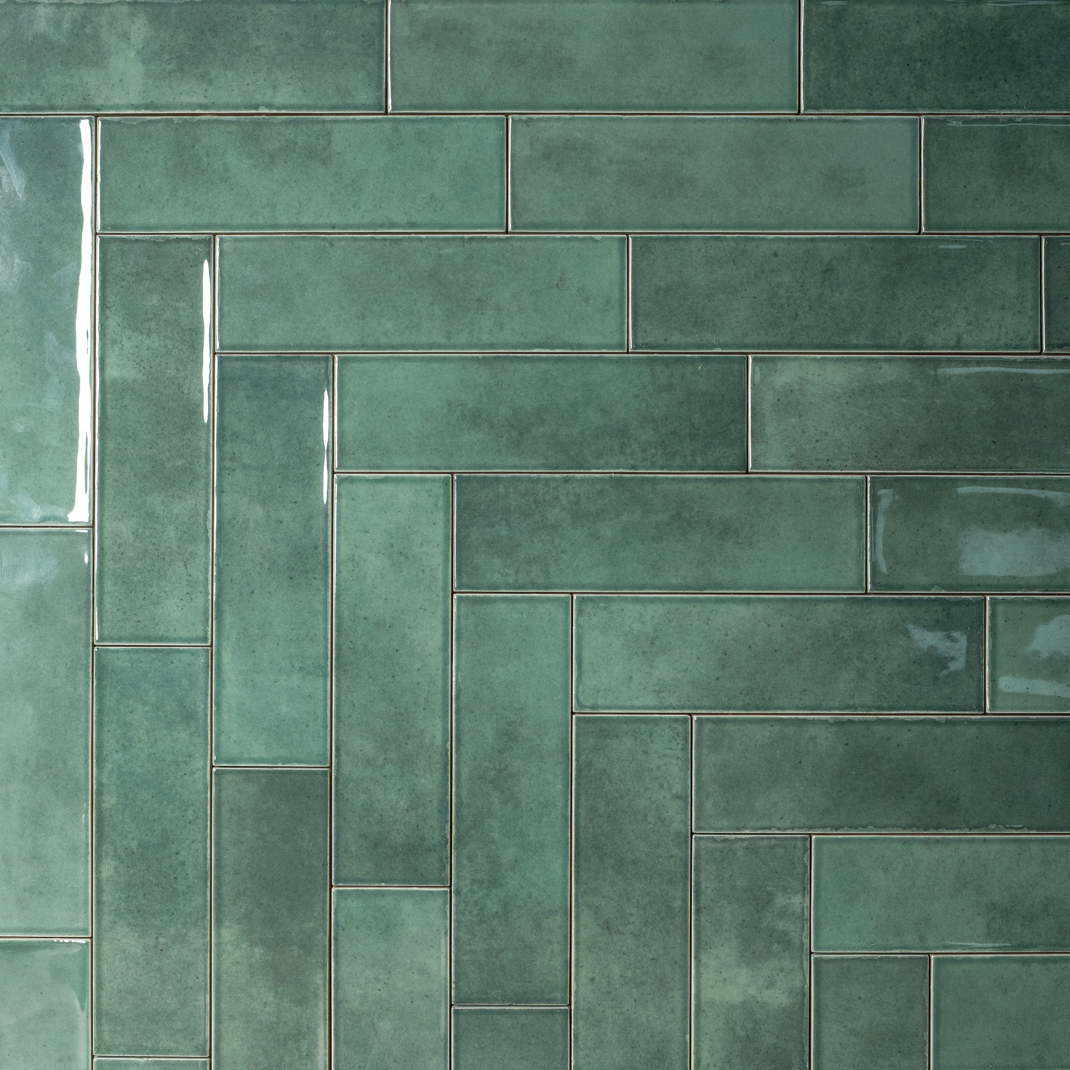 Align 2.5x9 Green Gloss Porcelain Tile