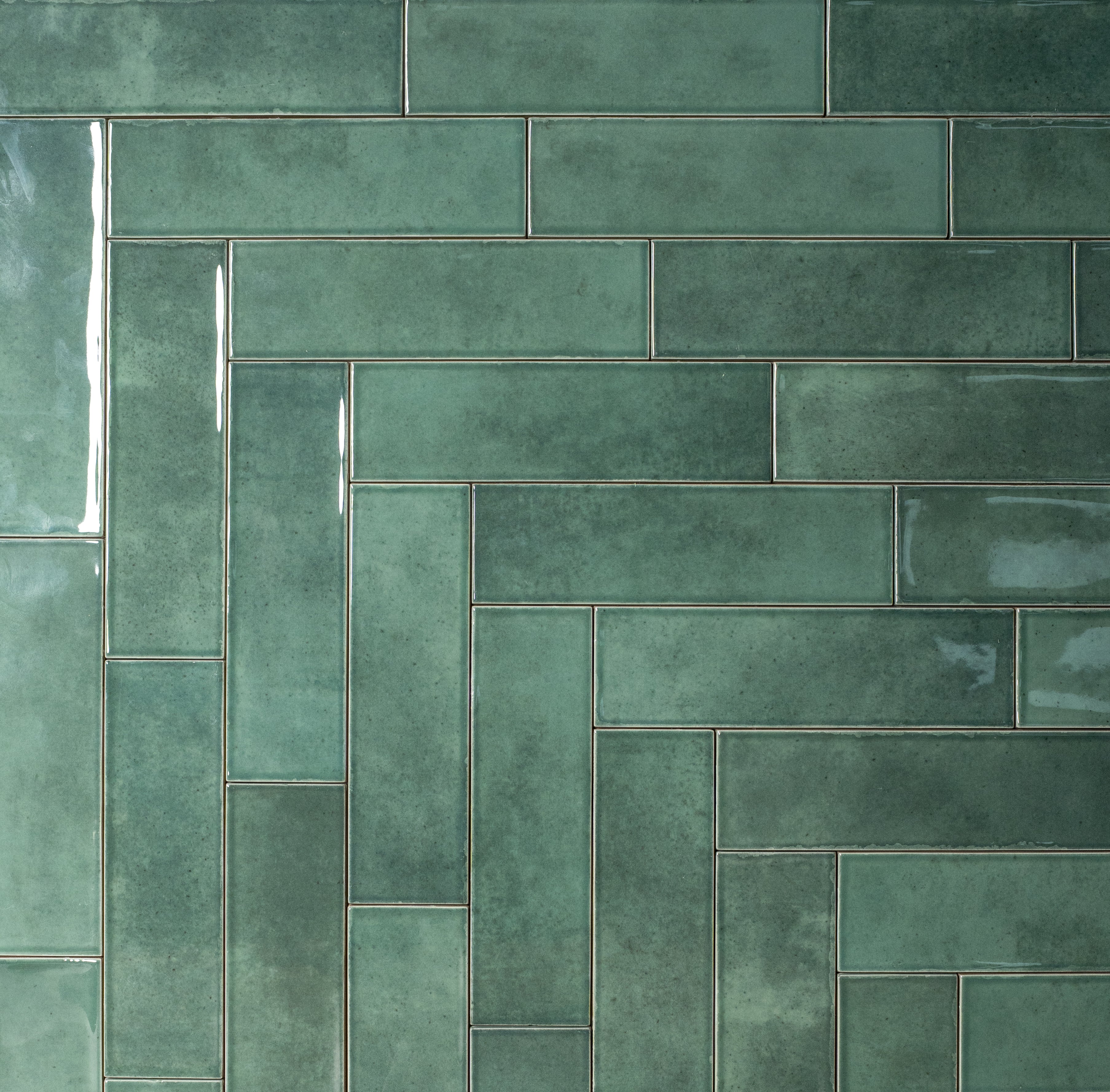 Align 2.5x9 Green Gloss Porcelain Tile