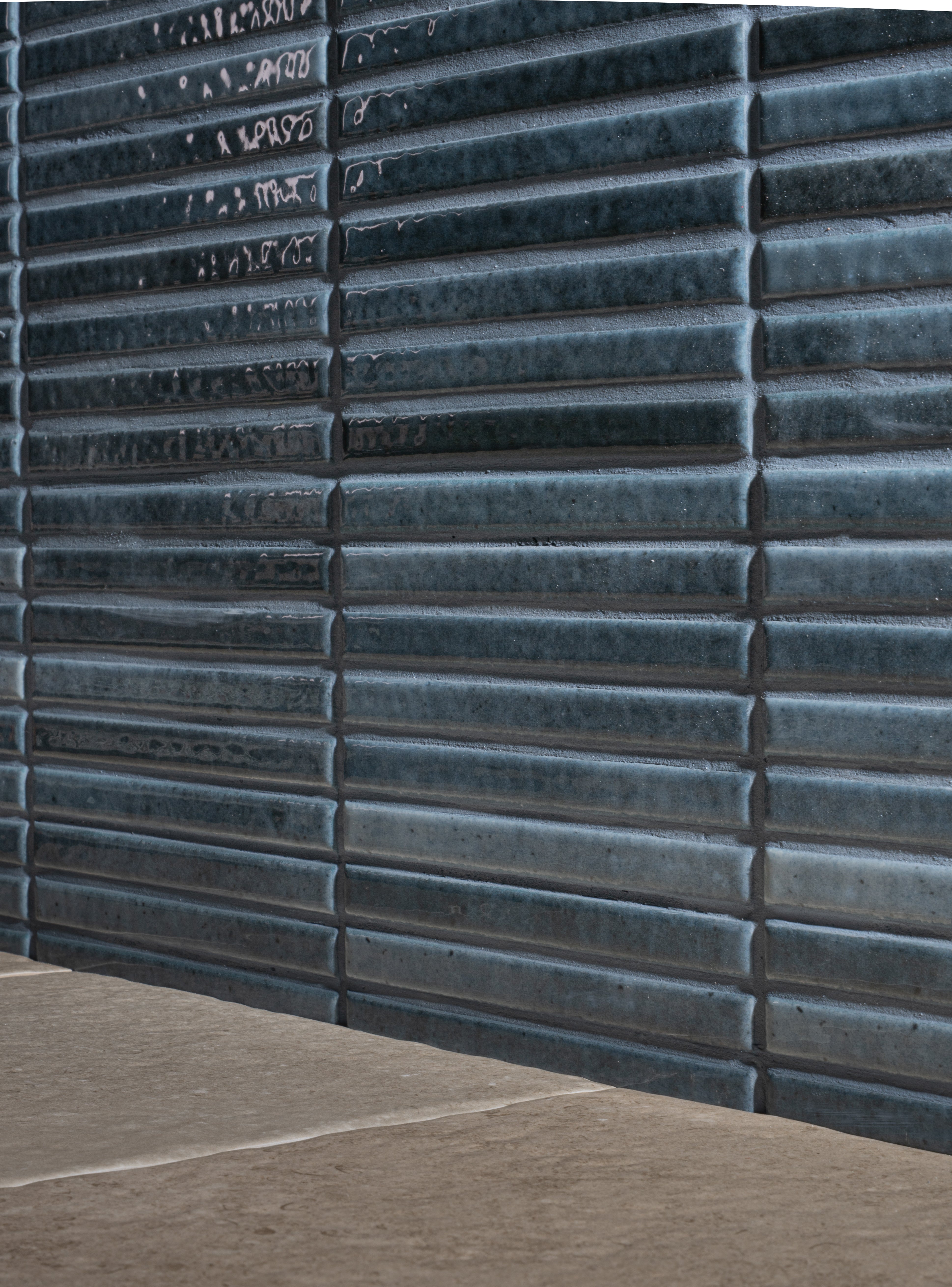 Align 6x6 Blue Gloss Porcelain Tile